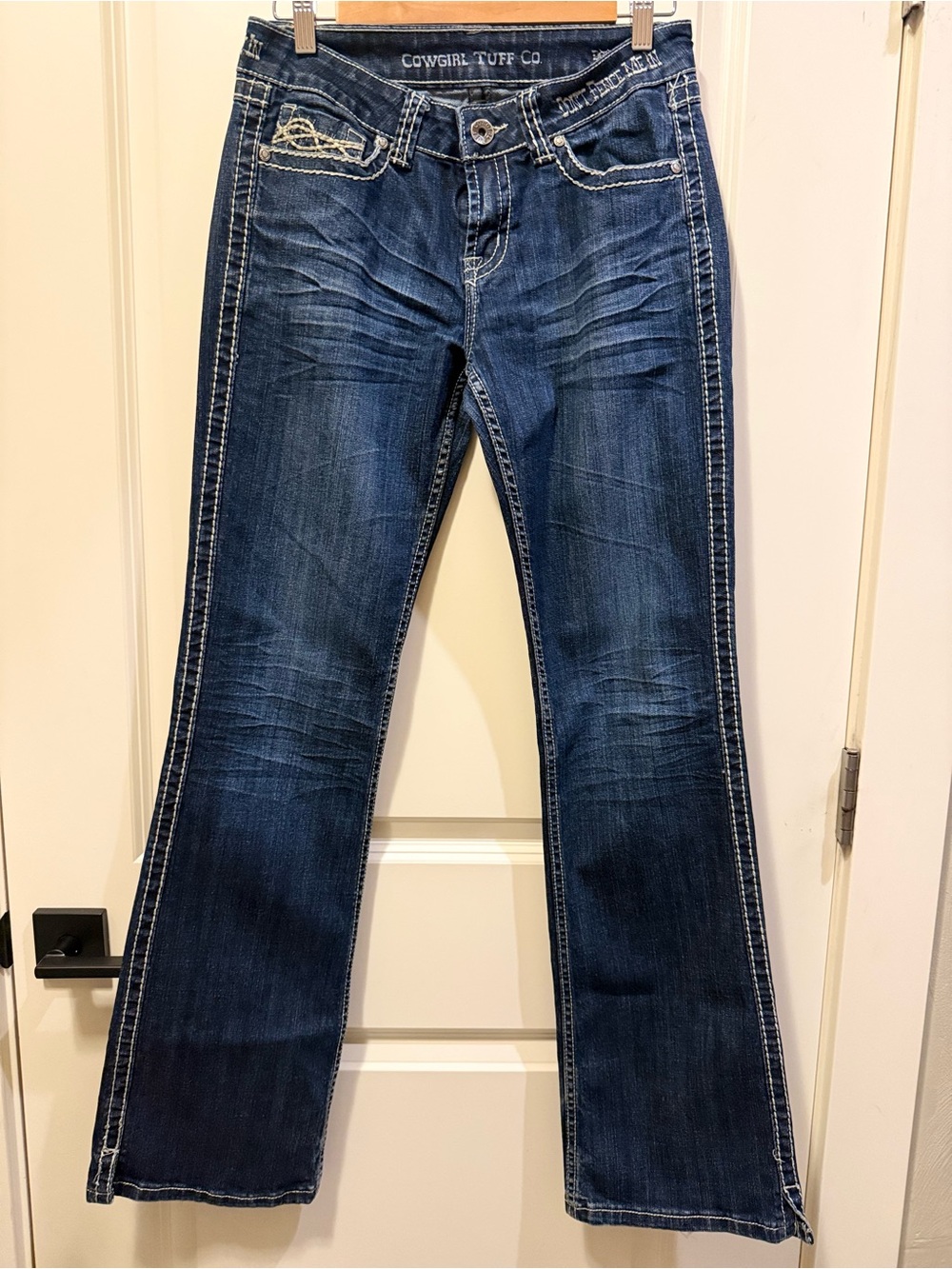 Cowgirl Tuff Women's Dark Blue Flare Jeans with Contrast Stitching